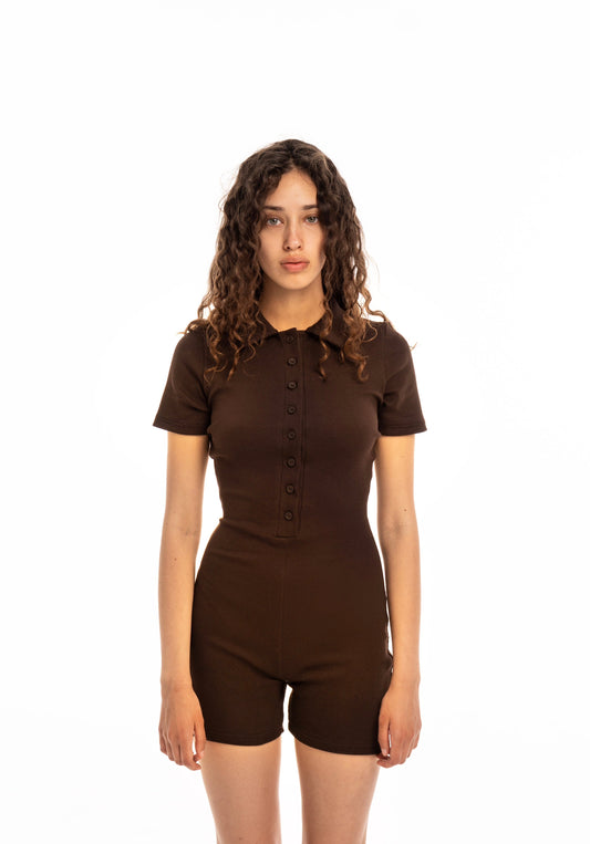 Brown short jumpsuit with buttons and collar